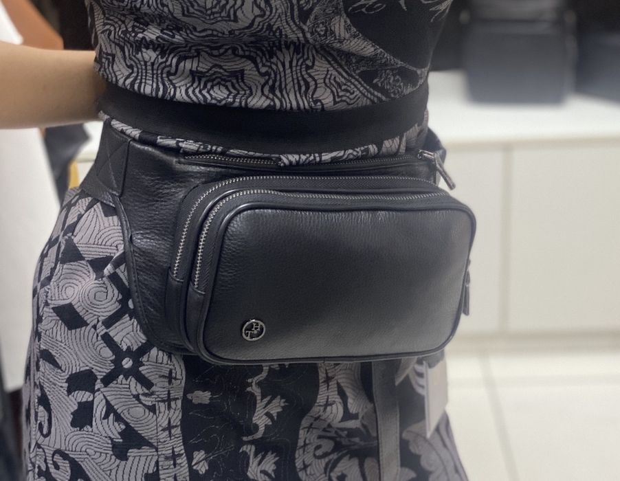 Поясная кожаная сумка HT Leather Мужская кожаная сумка Бананка