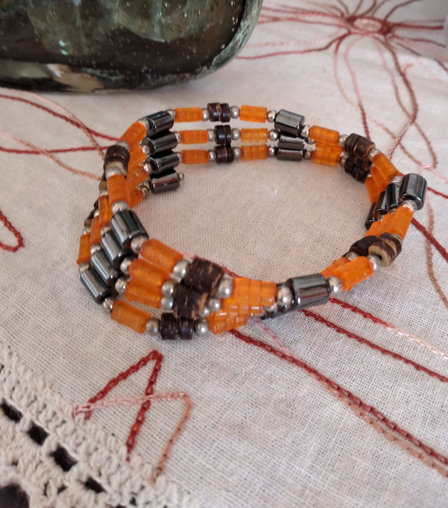 Colar ou bracelete com imans
