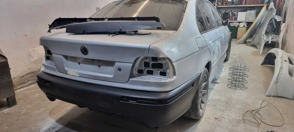 Передний  бампер BMW E39 M БМВ Е39 М під парктронік і омивач тайвань