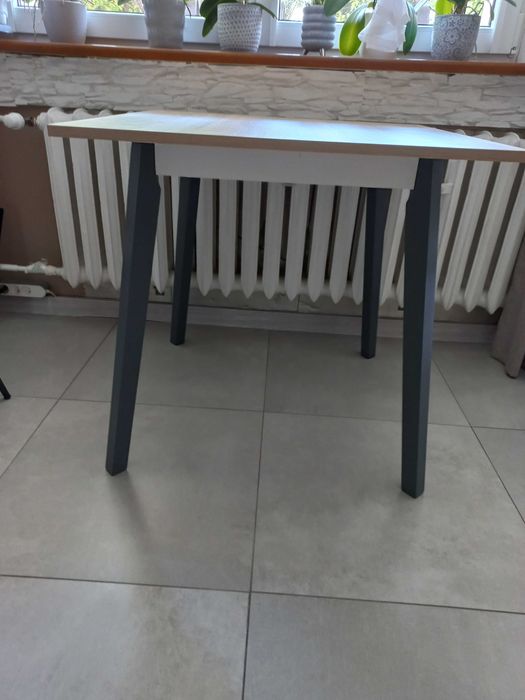 Stół 80x80 stan bardzo dobry
