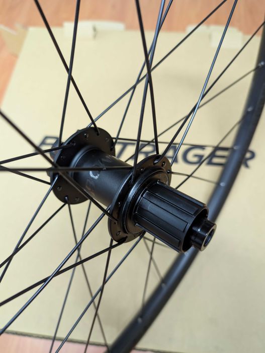 Roda Trás Bontrager Kovee Comp 27.5" 12x148mm Shimano HG