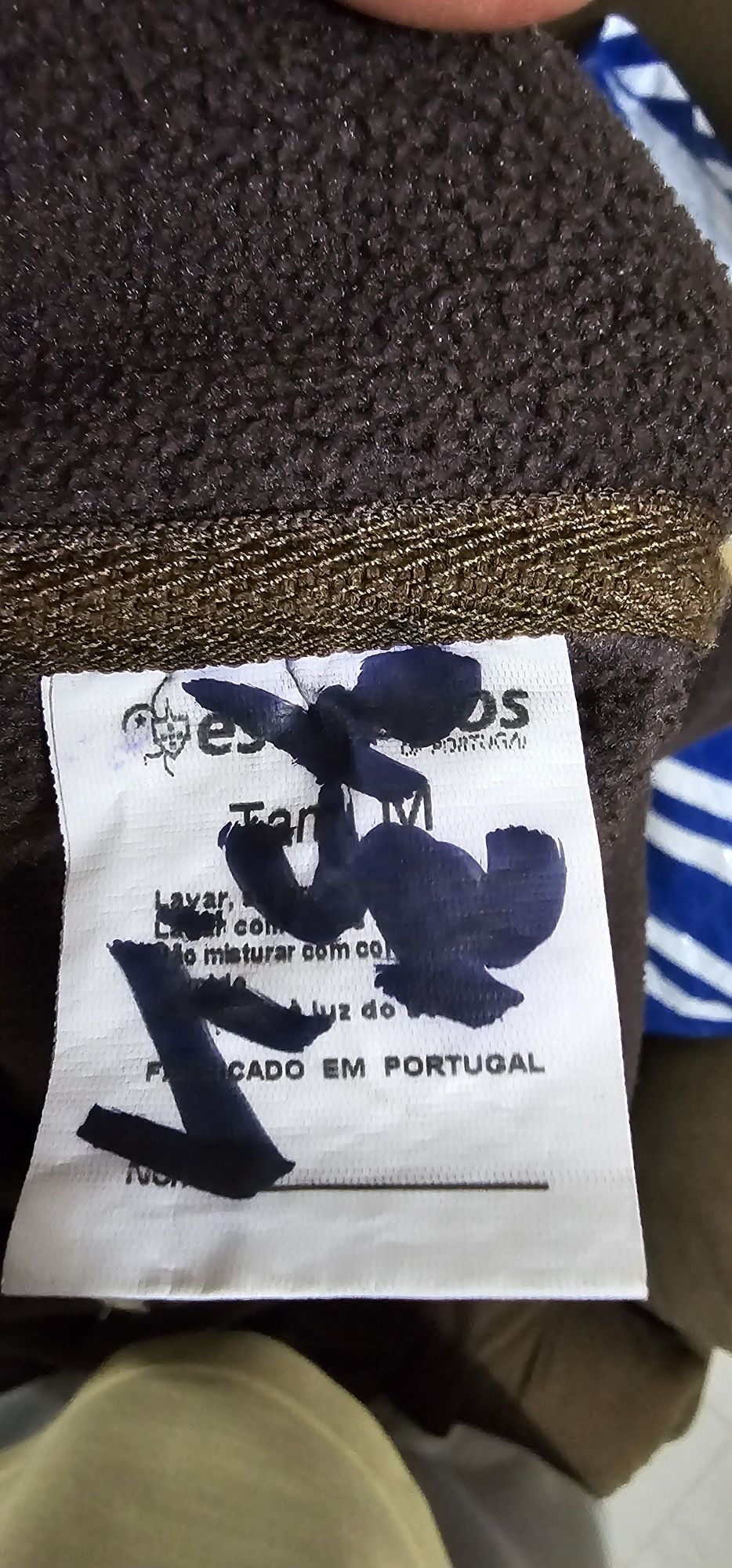 Escoteiros diversas roupas