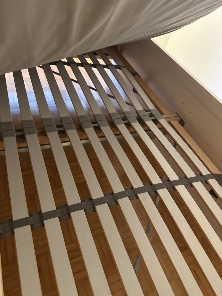 Cama com colchão