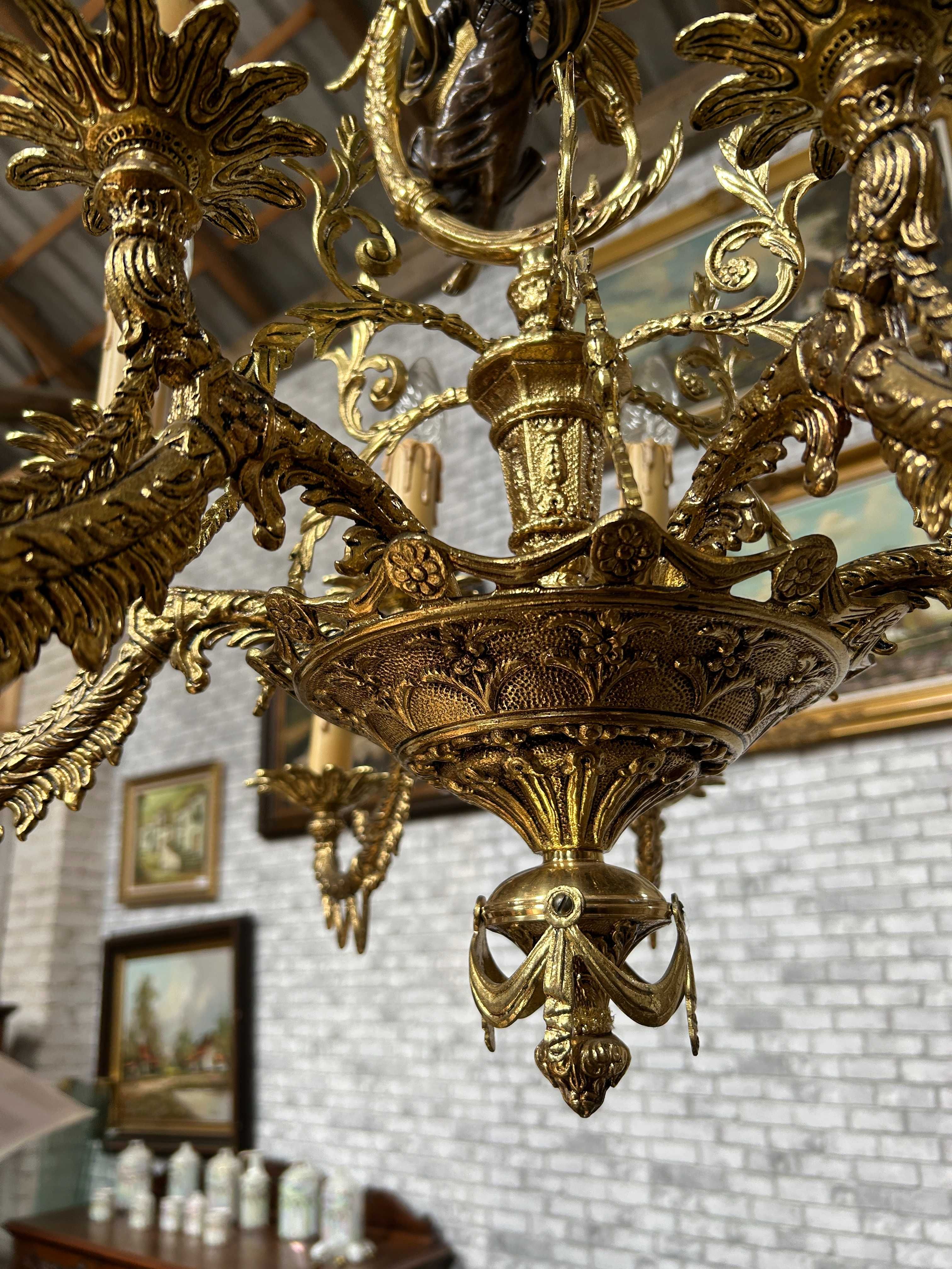 Zjawiskowy żyrandol figuralny z motylicą #8031 Stylowy Węgrów