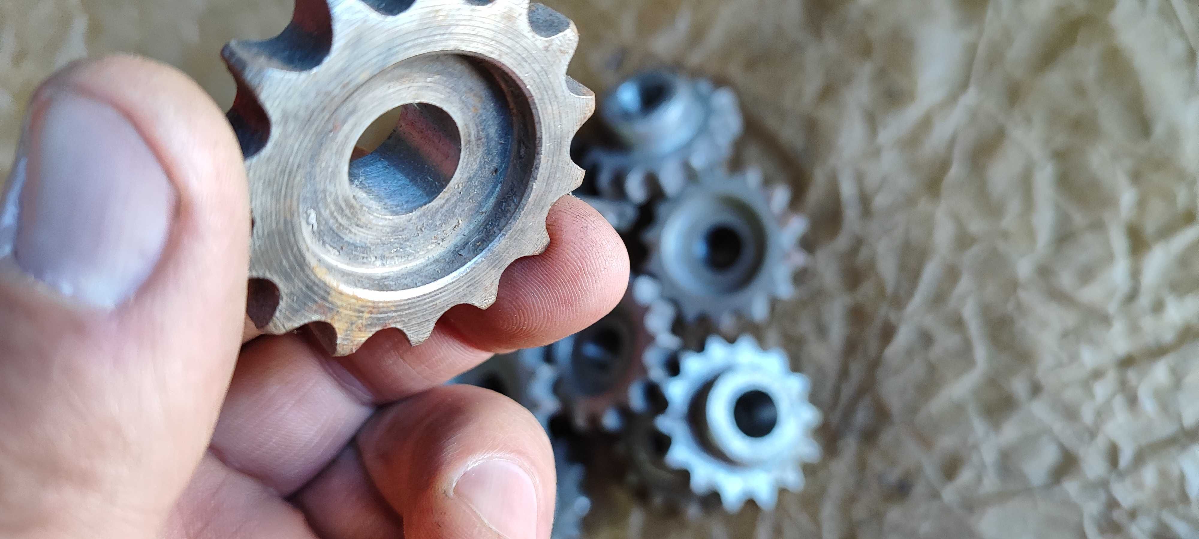 Zębatka sprzęgłowa mała Jawa 50 zębatka sprzęgła tryb Romet ogar 200