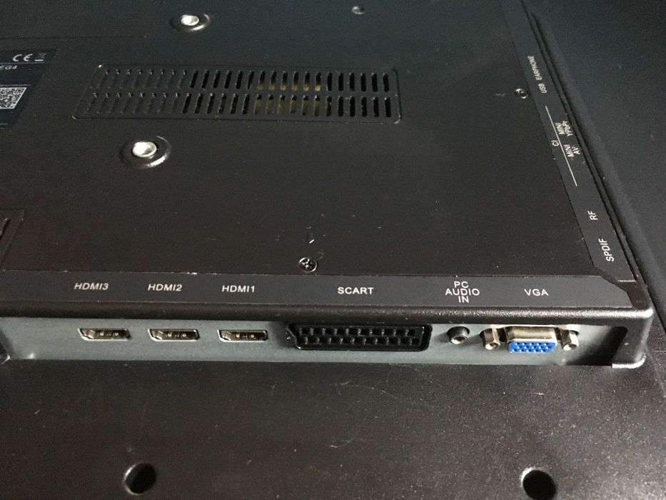 Telewizor 40" Manta LED 4004