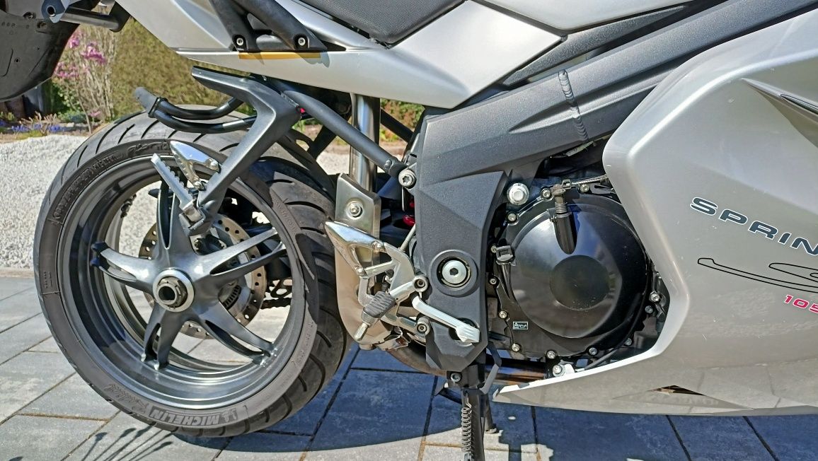 Triumph Sprint ST 1050 ABS 3Kufry 37tys Bardzo Ładny Prywatnie !!!