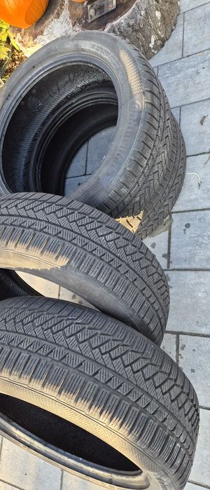 Opony zimowe Continental 235 50 R19