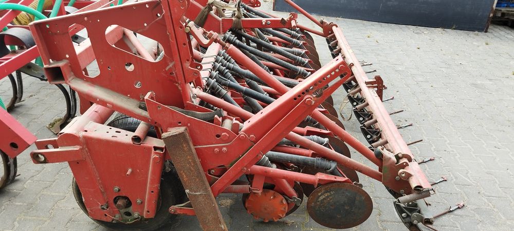 Agregat uprawowo siewny amazone kongskilde redlice talerzowe