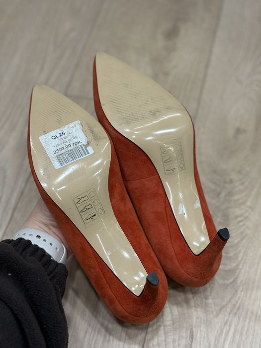 Замшеві туфлі Braska, розмір 39