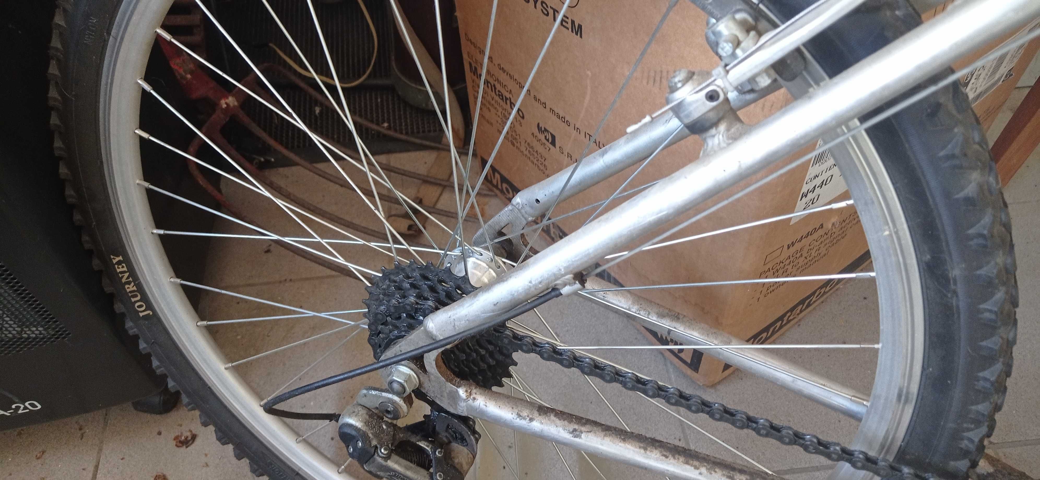 Bicicleta antiga Shimano em aço