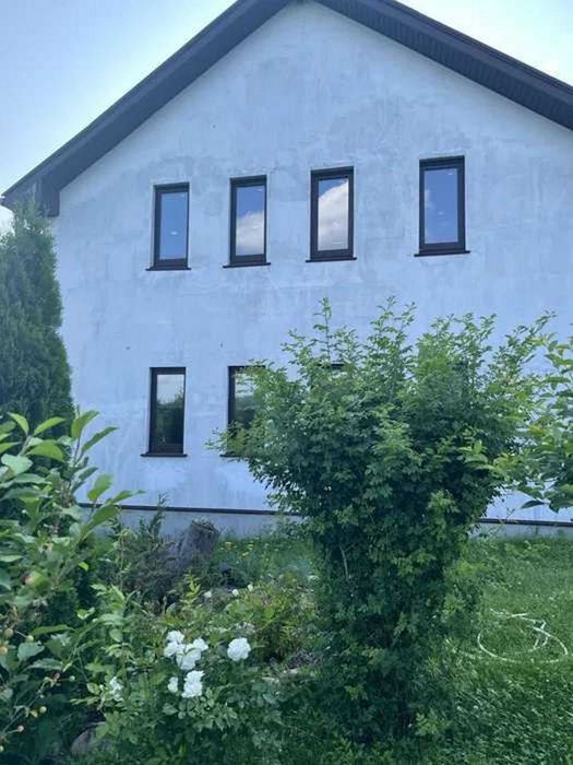 Від власника чудовий будинок. Музичі