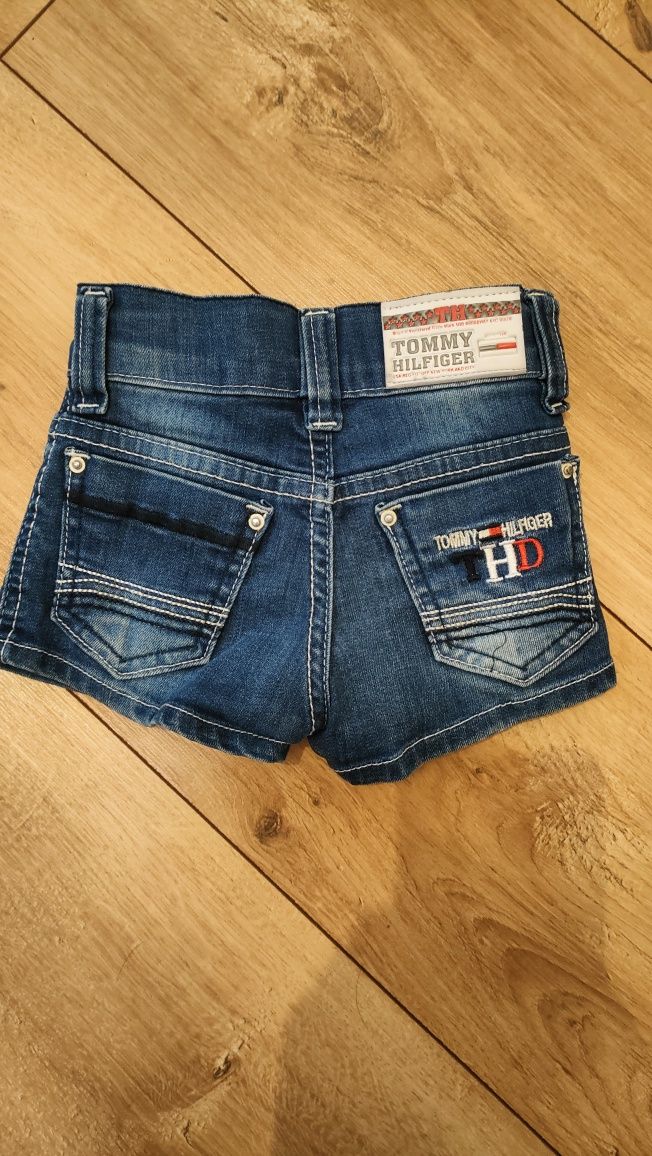 Spodenki Tommy Hilfiger 86