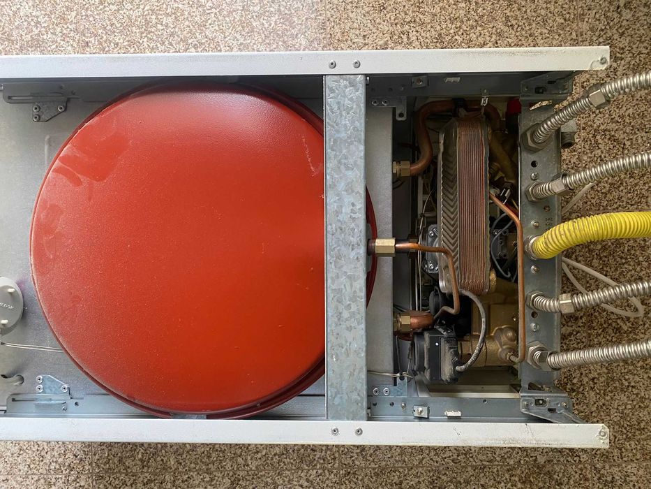 Caldeira Mural VULCANO, 7 Radiadores (38 elementos) e acessórios