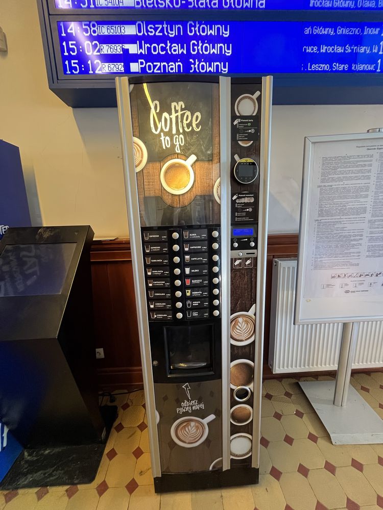 Sprzedam automaty vendingowe+ czytniki/wrzutniki
