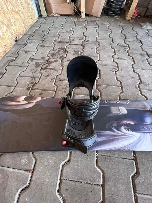 2 deski snowboardowe