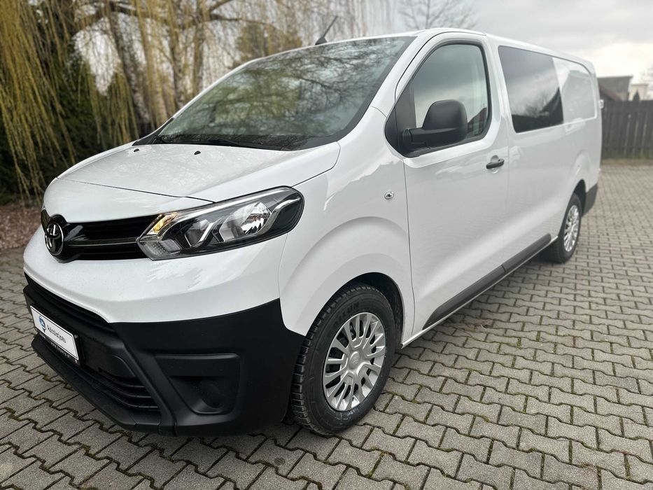 Toyota Proace Brygadówka 6os wynajem z wykupem w kwocie 2890zł BEZ BIK
