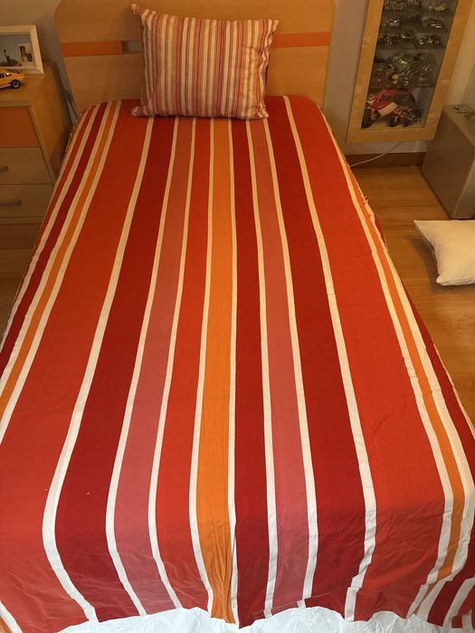 Capa de edredao Ikea , cama de corpo e 1/2 com fronha