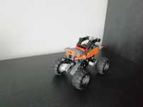 Lego Technic 42001 - samochód terenowy