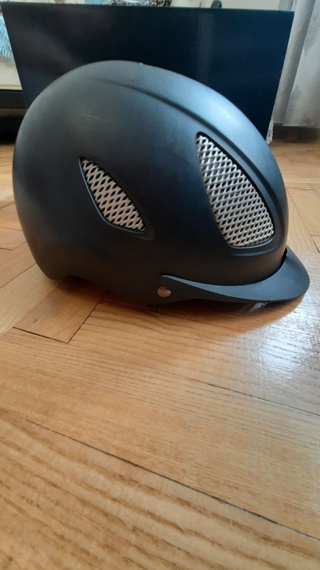 Kask jeździecki Horse Orbital z wentylacją VG1