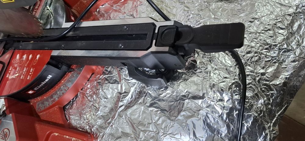 Торцовочна пила Einhel ТЕ-SM 10L Dual