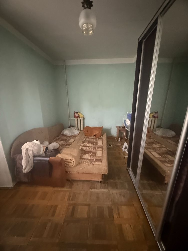 Продаж двухкімнатної  в центрі 38500
