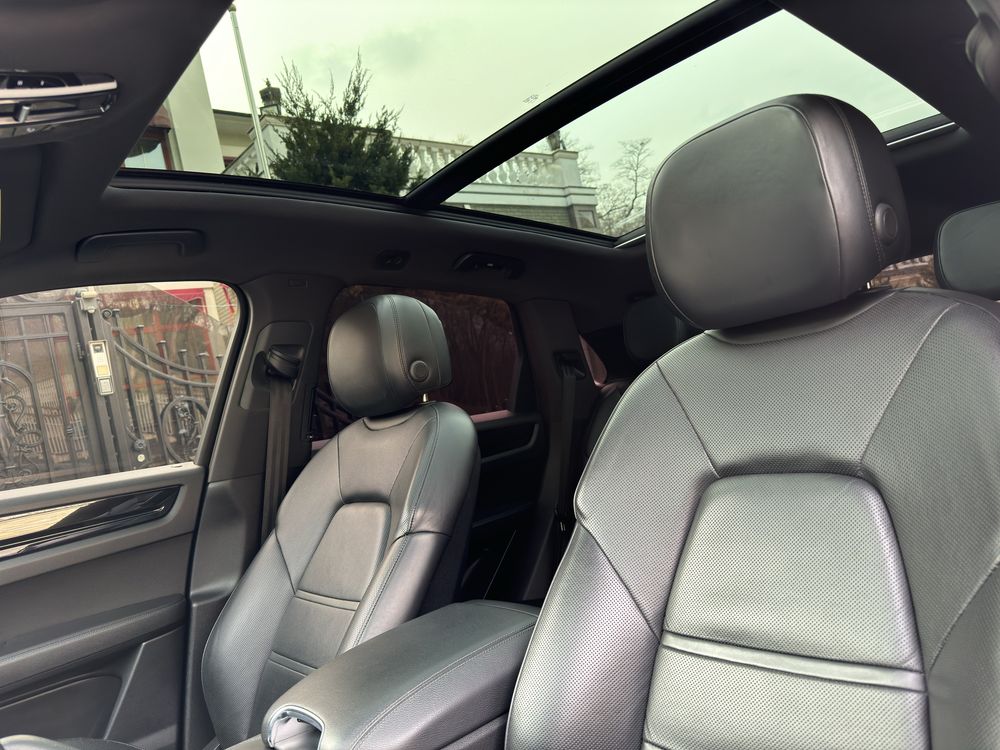 Продаж Porsche Cayenne 2019року, можливий обмін на нерухомість в Києві