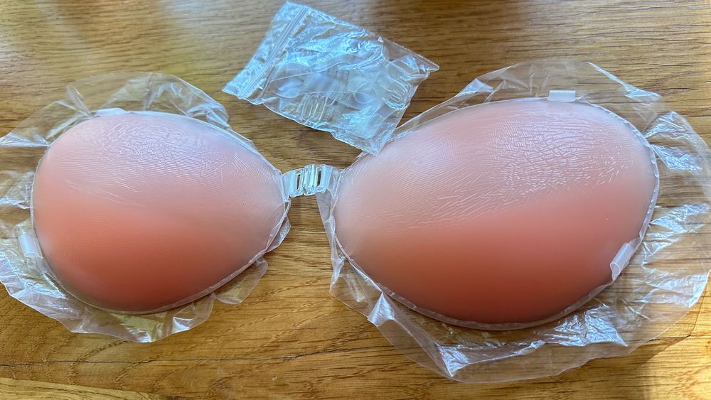 Силіконовий бюстгальтер