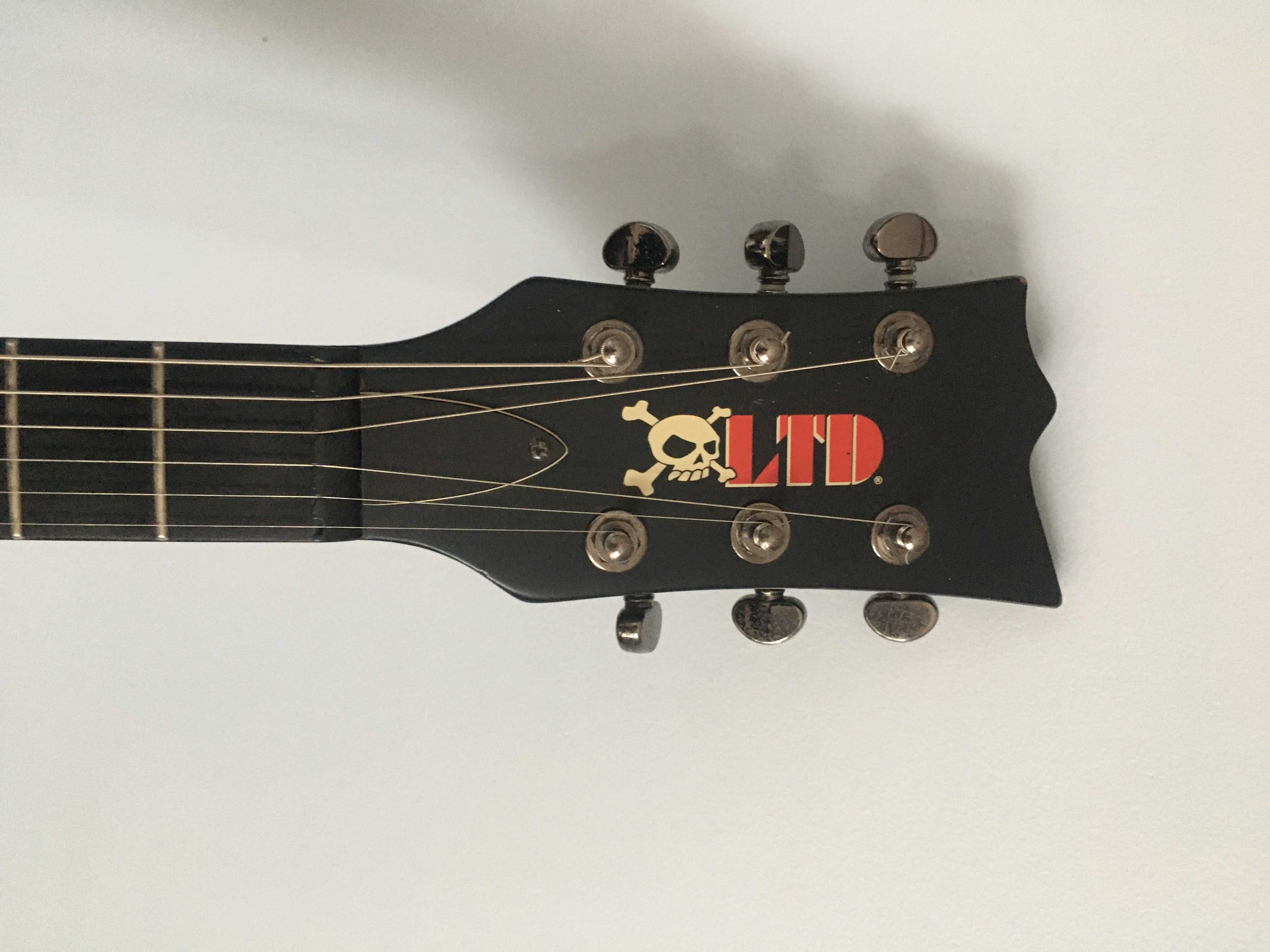 Електрогітарa ESP LTD Viper 500  Korea