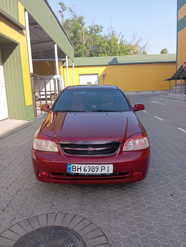 Продам Лачетти,автомат, климат контроль