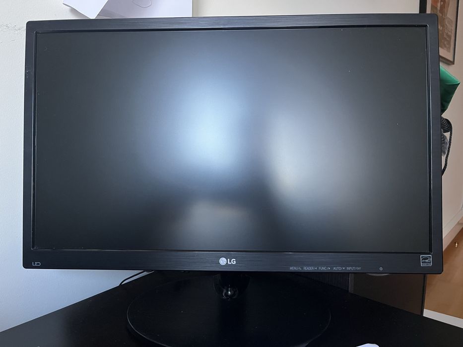 Monitor LG 22M38A – 22” | Perfeito para Trabalho, Estudo ou Uso Diário