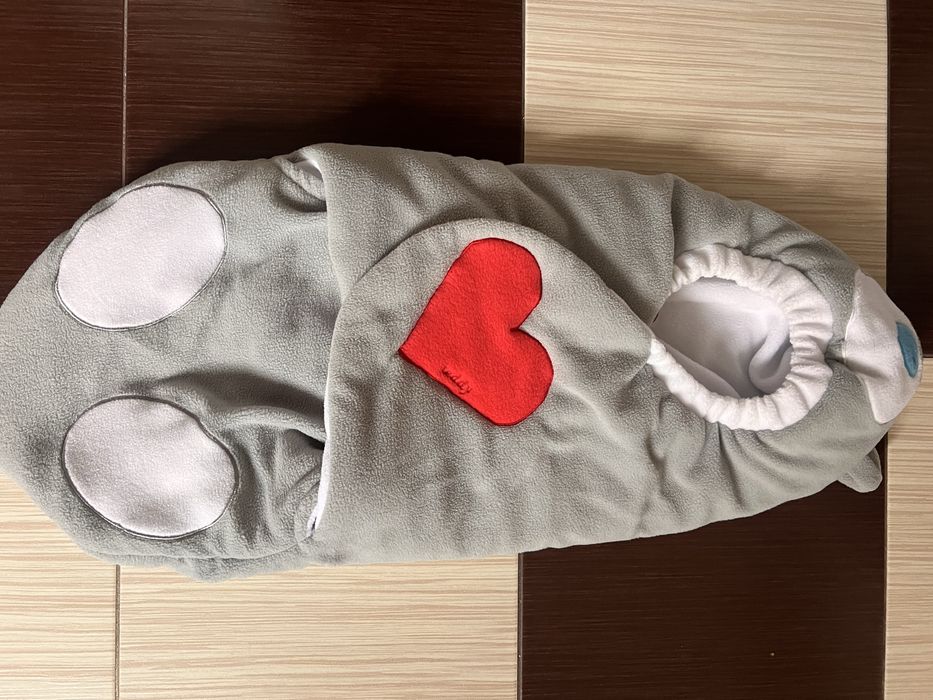 Кокон для новонародженого підійде як на виписку так і у візочок для пр