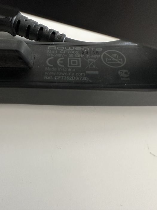 Випрямляч для волосся ROWENTA CF 7362