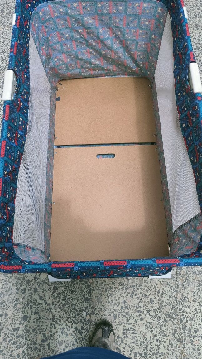 Cama de viagem dobrável  Chicco