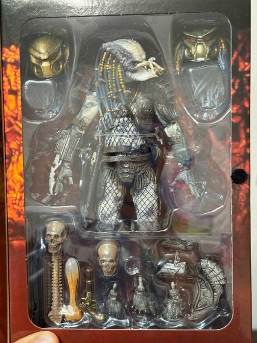 Фігурка Хижак Старійшина Predator 2 Ultimate Elder Predator NECA
