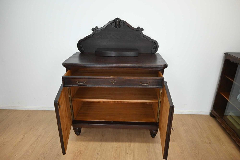 komoda z szufladą na toczonych nóżkach 110708