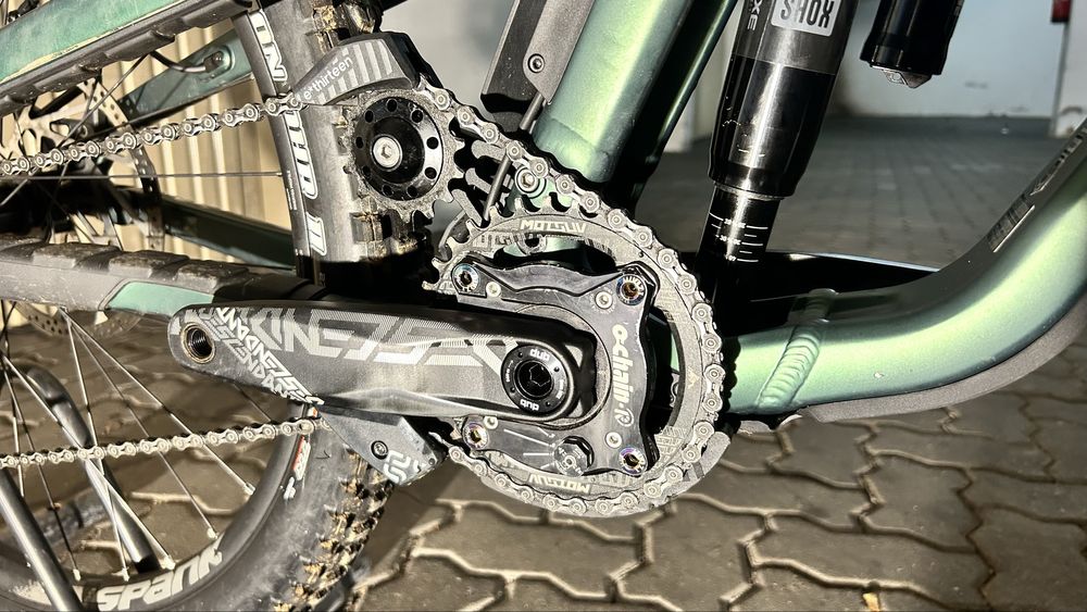 Commencal Supreme DH v5