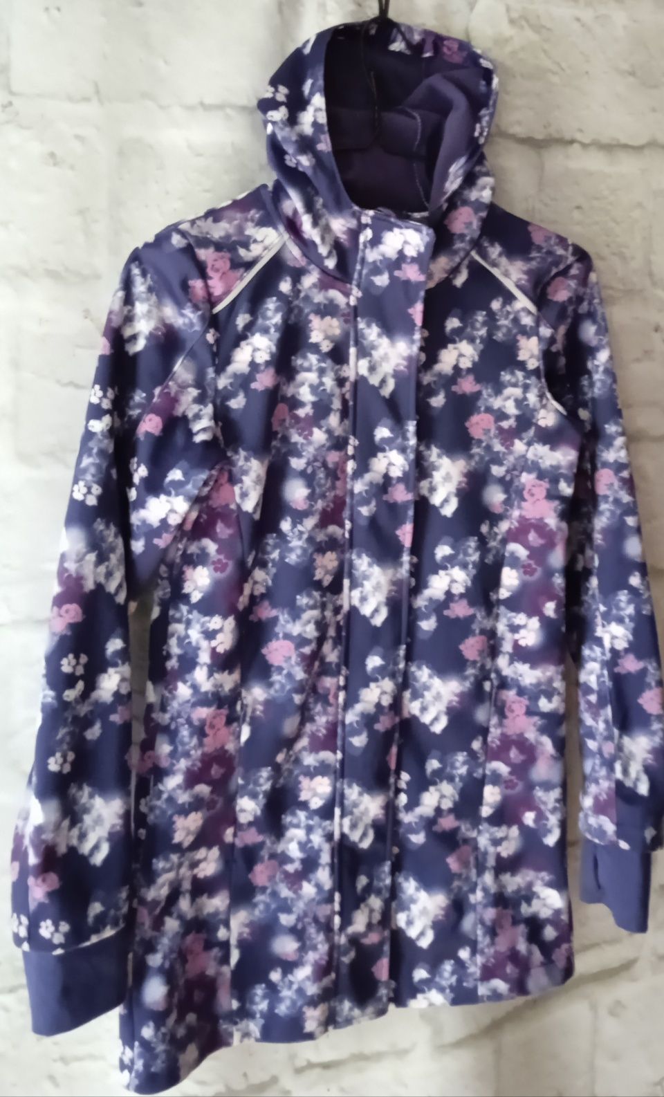 Granatowo-kolorowy płaszczyk CRIVIT softshell 10-12 lat 146-152cm