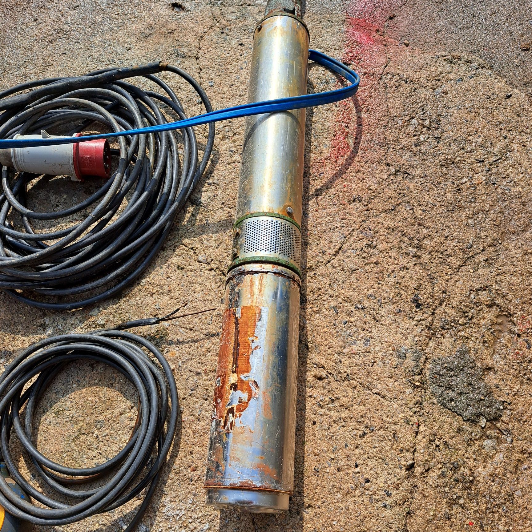 Bomba submersivel aguas limpas