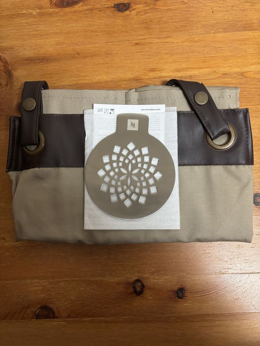 Avental barista e stencil nespresso