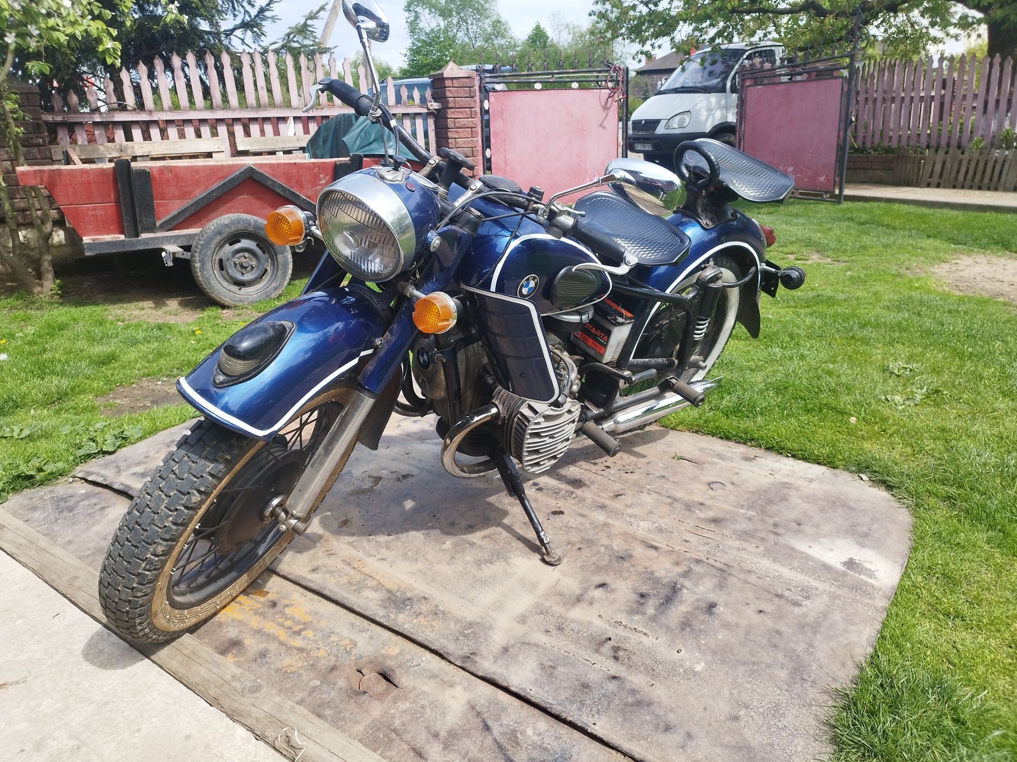 Мотоцикл Дніпро к 750