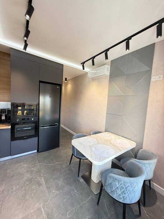 Продам 2х комнатную квартиру в ЖК Омега. 65 кв.м. 9 эт. Дорогой ремонт