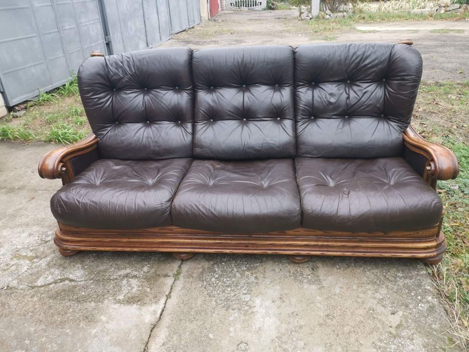 Роскошный  Кожаный диван на дубе из Бельгии.Эксклюзив