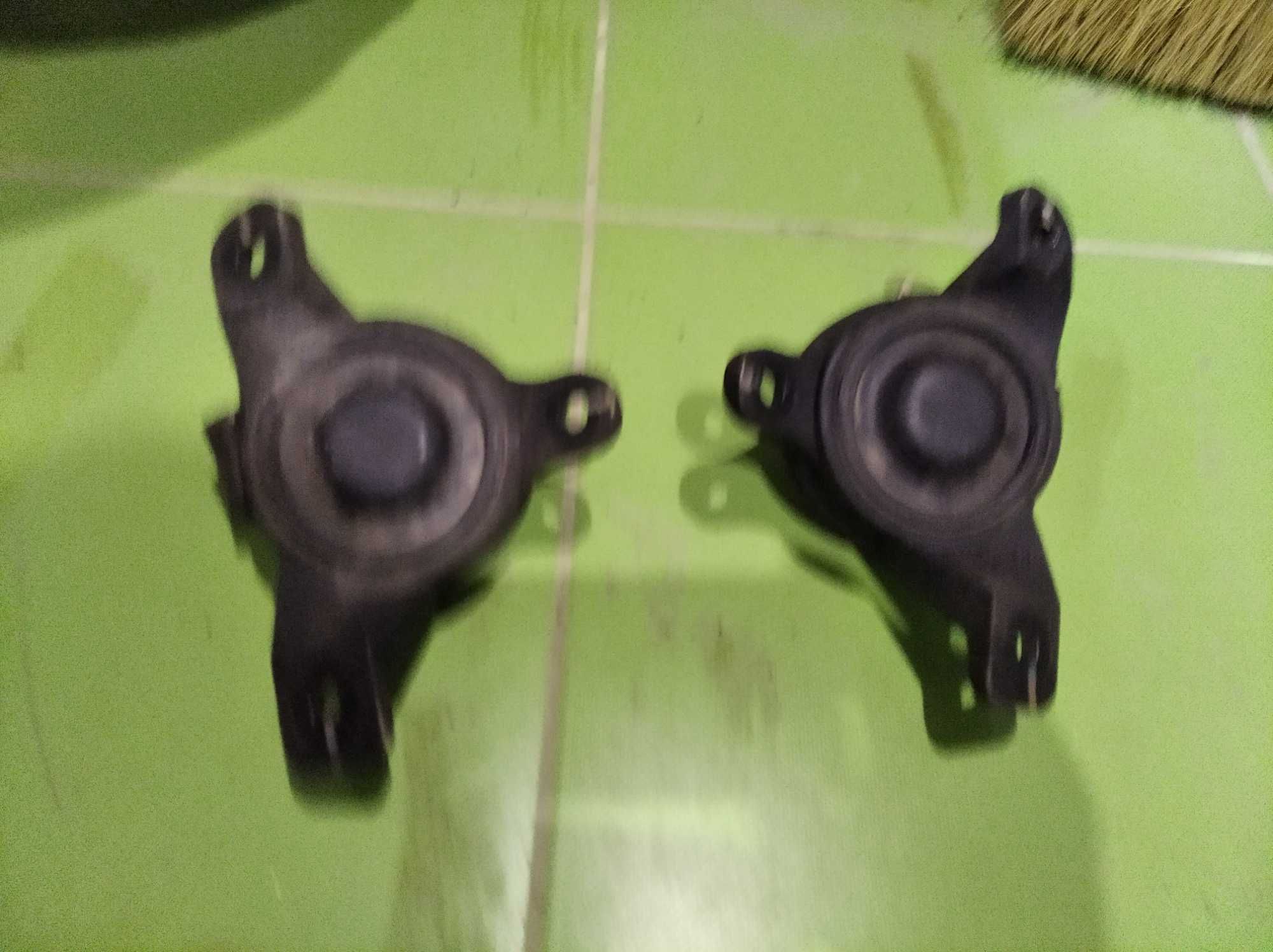 Подушки двигателя EZ30D Subaru