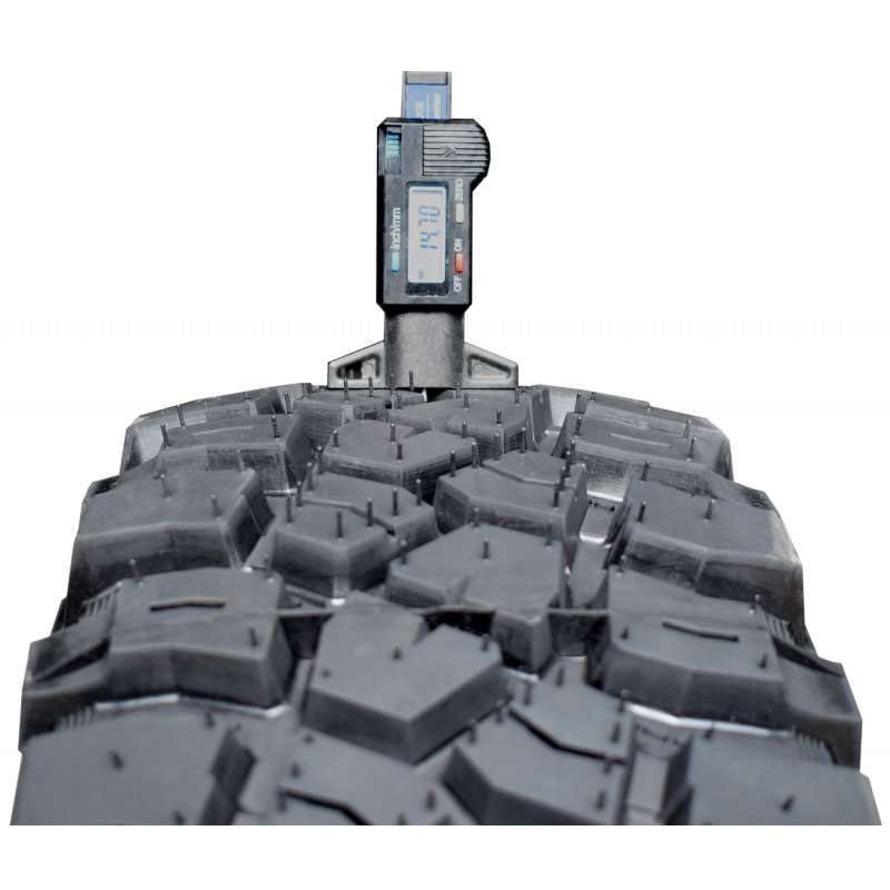 Шини болотні 225/70 R15 100R резина болотна 4x4 DAKAR M/T Poland