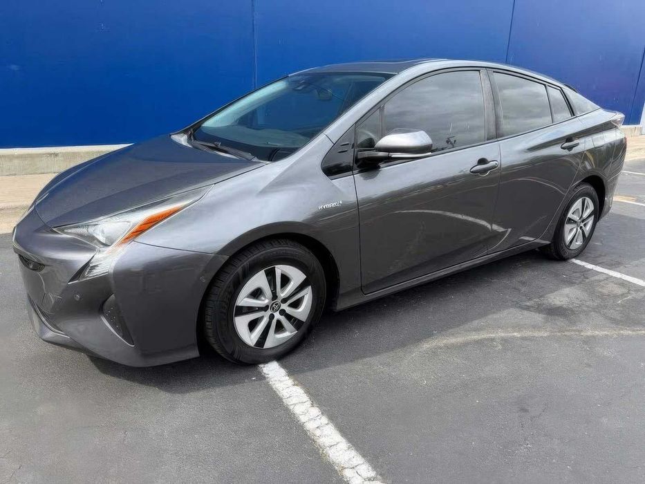 Toyota Prius      2017