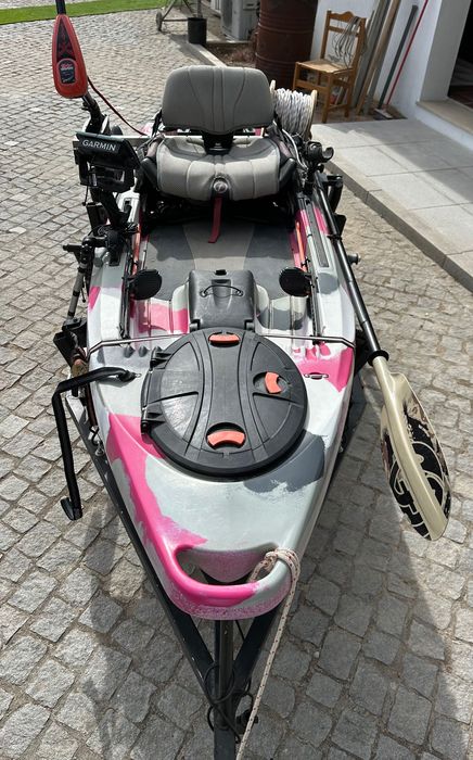Kayak Feel Free Lure 10 com motor e sonda