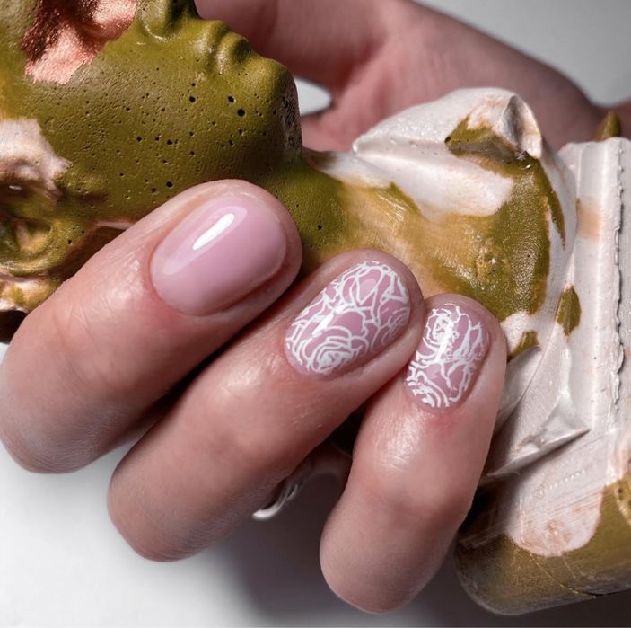 Жіночий/чоловічий манікюр Тернопіль