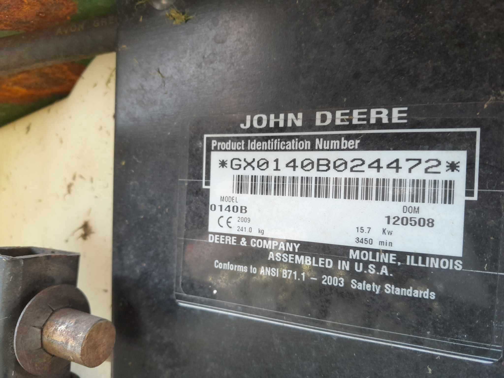 Kosiarka John Deere X 140 z 2009 roku