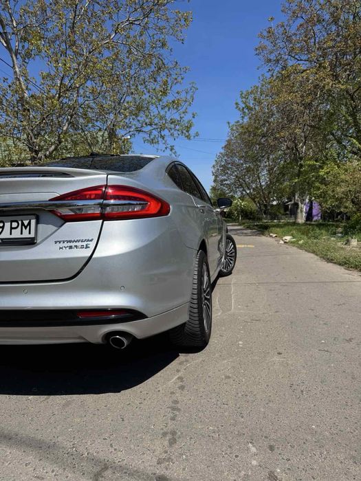 Ford fusion hybrid Titanium 2017.11